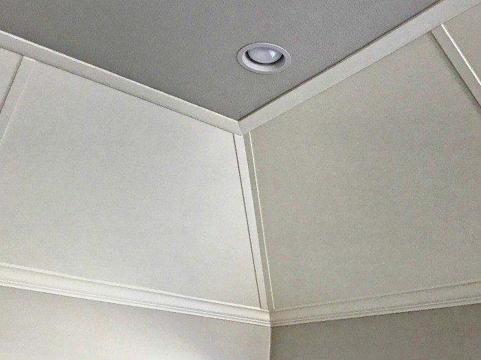 Beautiful Diy Vaulted Ceiling Makeover Abbotts At Home - How To Trim Out A Vaulted Ceiling