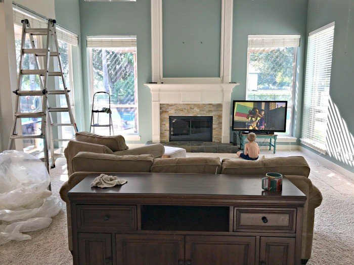 These ORC Living Room Makeover Plans are so fresh and light. Includes bright Blues and light Cream Walls with accents of pale pinks and green. #AbbottsAtHome #LivingRoom #BlueFurniture #MakeoverPlans