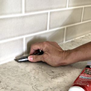 How To Caulk A Kitchen Counter With Easy Steps FAQs And Video   How To Caulk Kitchen Counter 2 300x300 