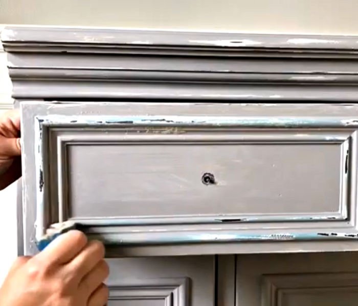 DIY Gray Distressed Chalk Paint Makeover. How to layer chalk paint colors and distress for the perfect vintage world.