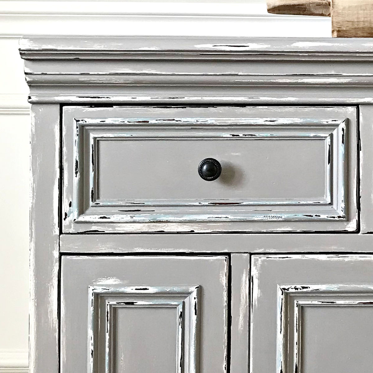 Grey Wash Wood Finish - How to Get the Grey Distressed Look on Your Own  Furniture