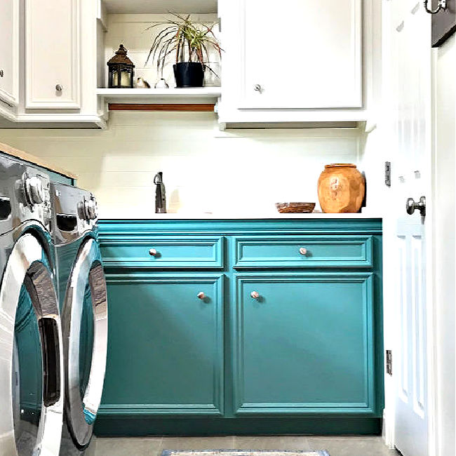 5 Beautiful Teal Painted Furniture Makeover Colors (And DIY Steps ...